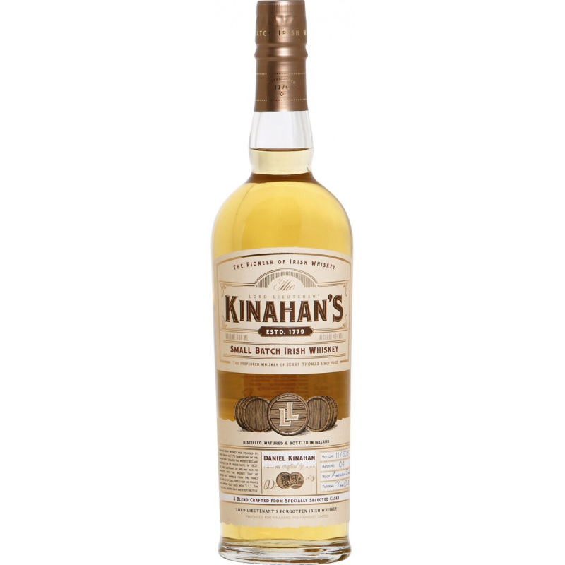 Виски ирландский купажированный кинаханс. Kinahans Irish Whiskey. Kinahans Irish Whiskey 0.7. Kinahan’s виски купажиров. Виски Kinahan's Hybrid Cask method.